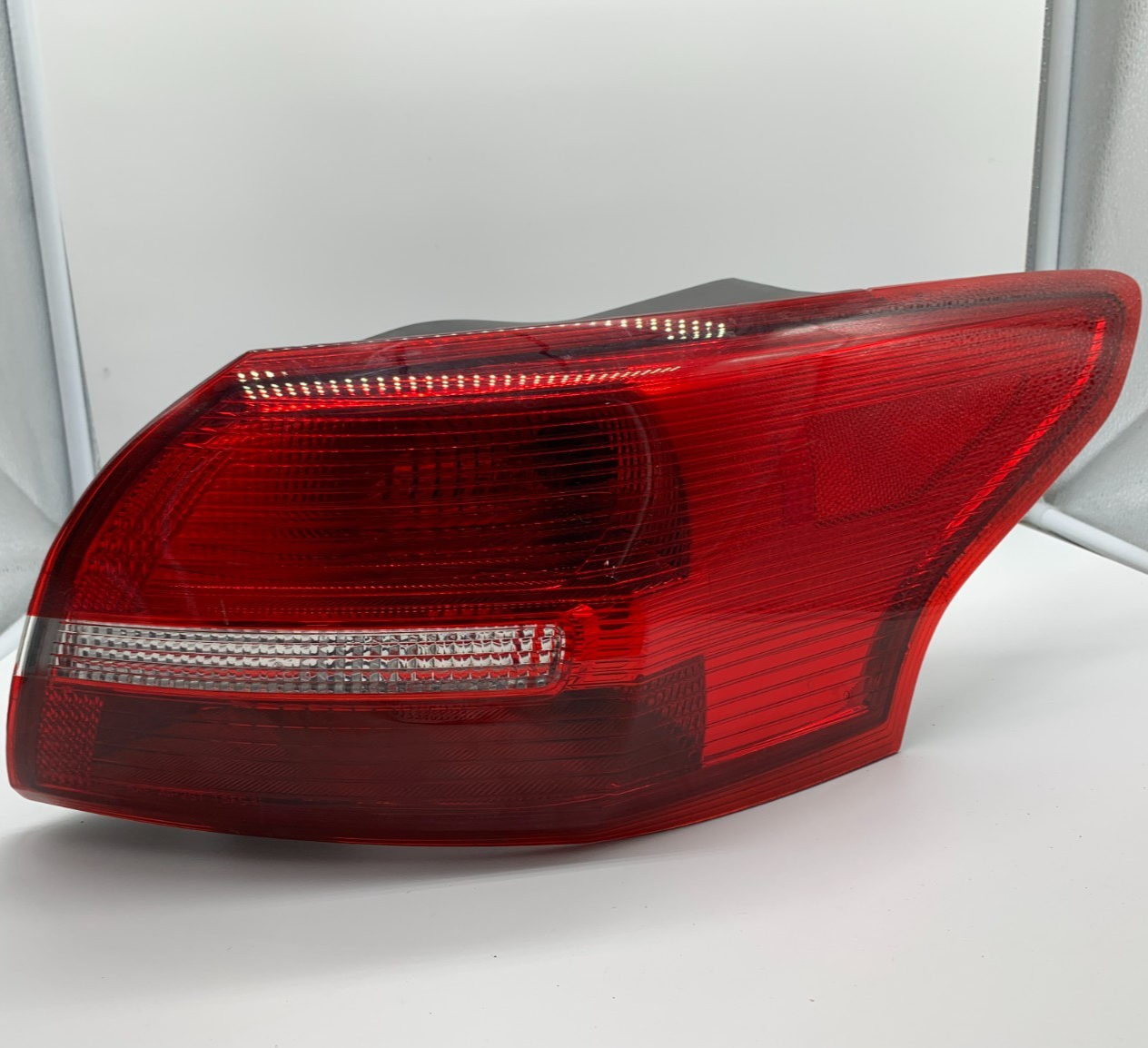 2015-2018 Ford Focus Sedan Driver Side Tail Light Taillight OEM B03B56034