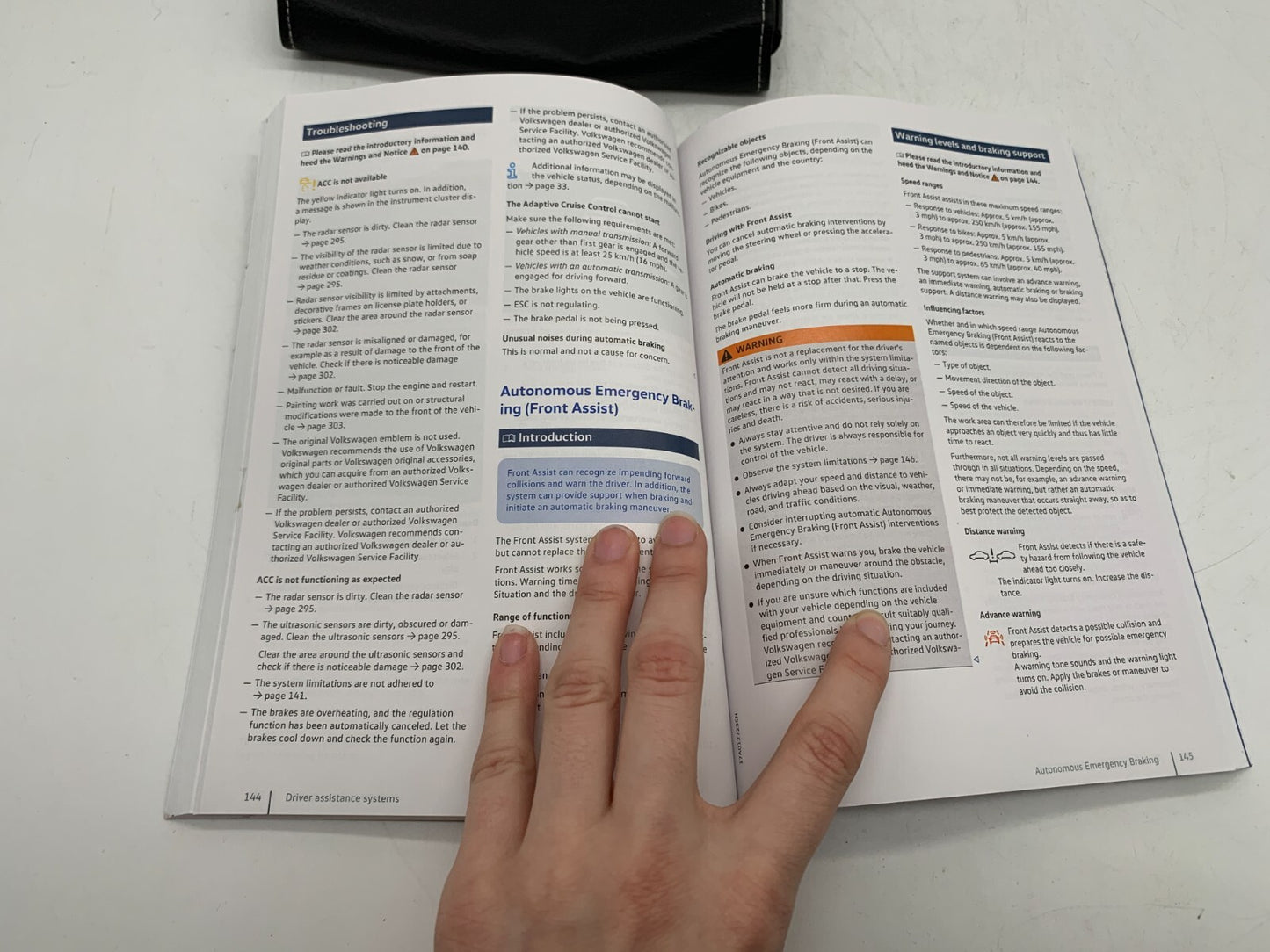 2024 Volkswagen Jetta GLI Owners Manual Set with Case OEM B03B38012