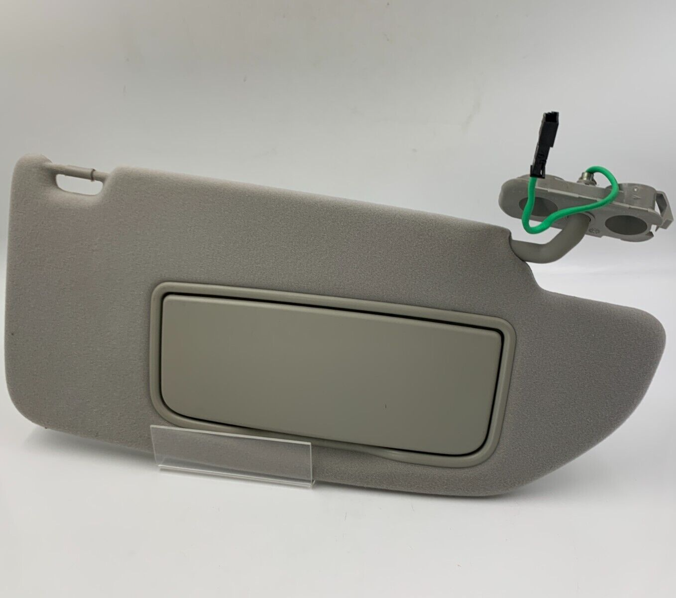 2005-2009 Volvo S60 Passenger Sun Visor Illuminated Gray OEM D03B45088