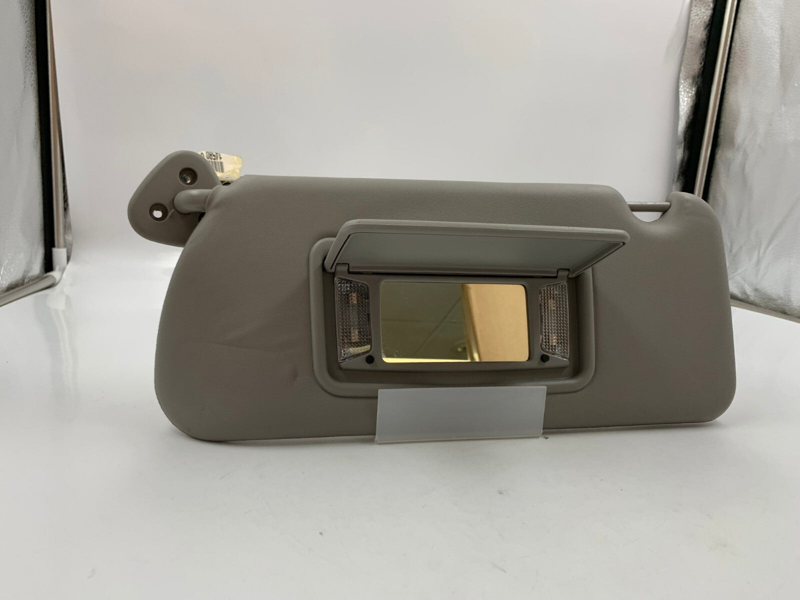 2003-2007 Cadillac CTS Driver Sun Visor Gray Illuminated OEM D02B70011
