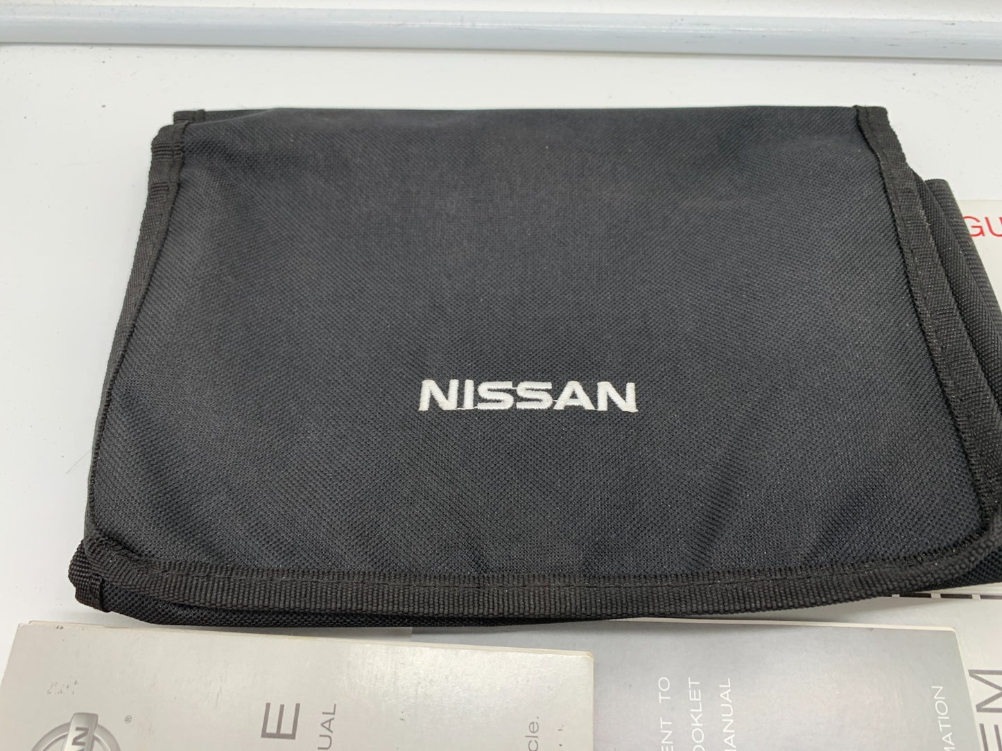 2015 Nissan Rogue Owners Manual Set with Case OEM D03B05023