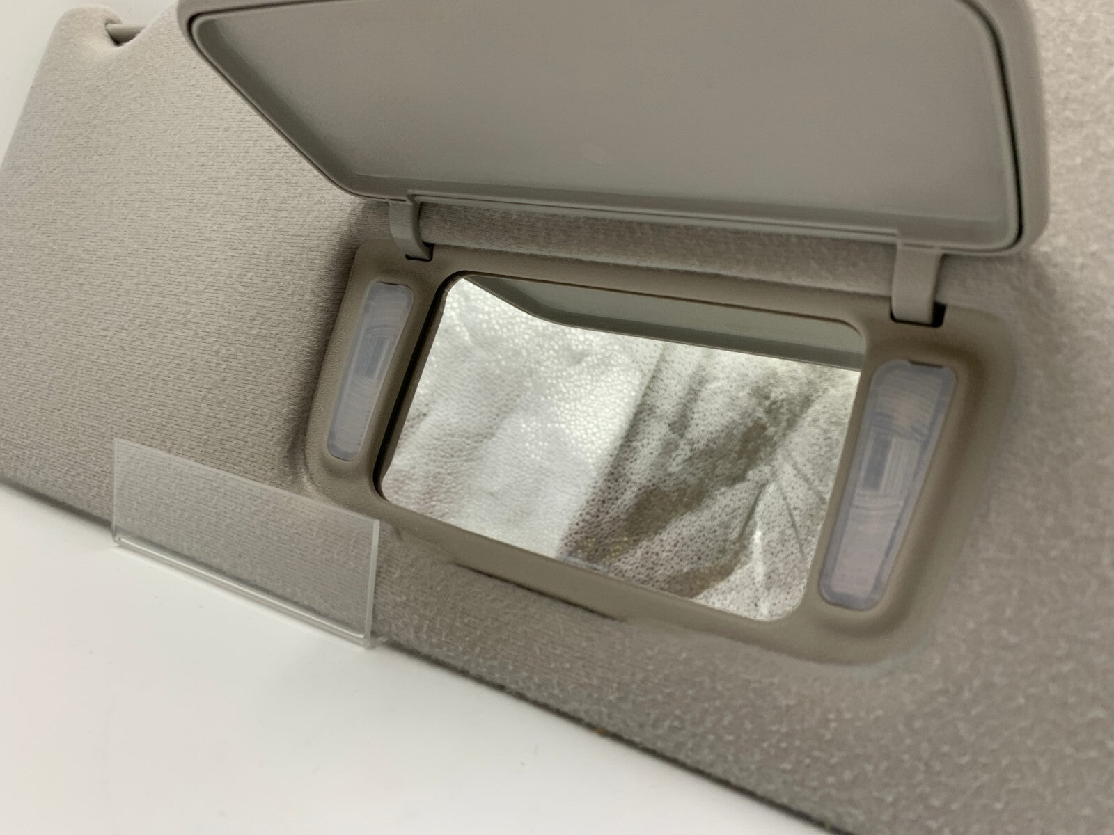 2011-2014 Toyota Sienna Passenger Sun Visor Gray Illuminated OEM B01B39030