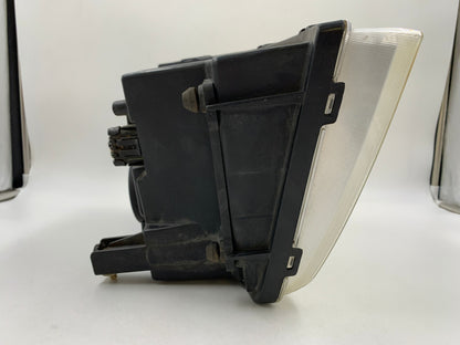 2004-2005 GMC Envoy XUV Passenger Side Head Light Headlight OEM B02B41044