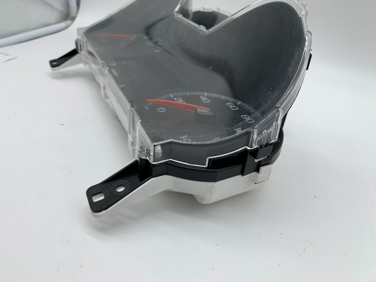 2017-2020 Chevrolet Impala Speedometer Cluster 141,572 Miles OEM C02B38002