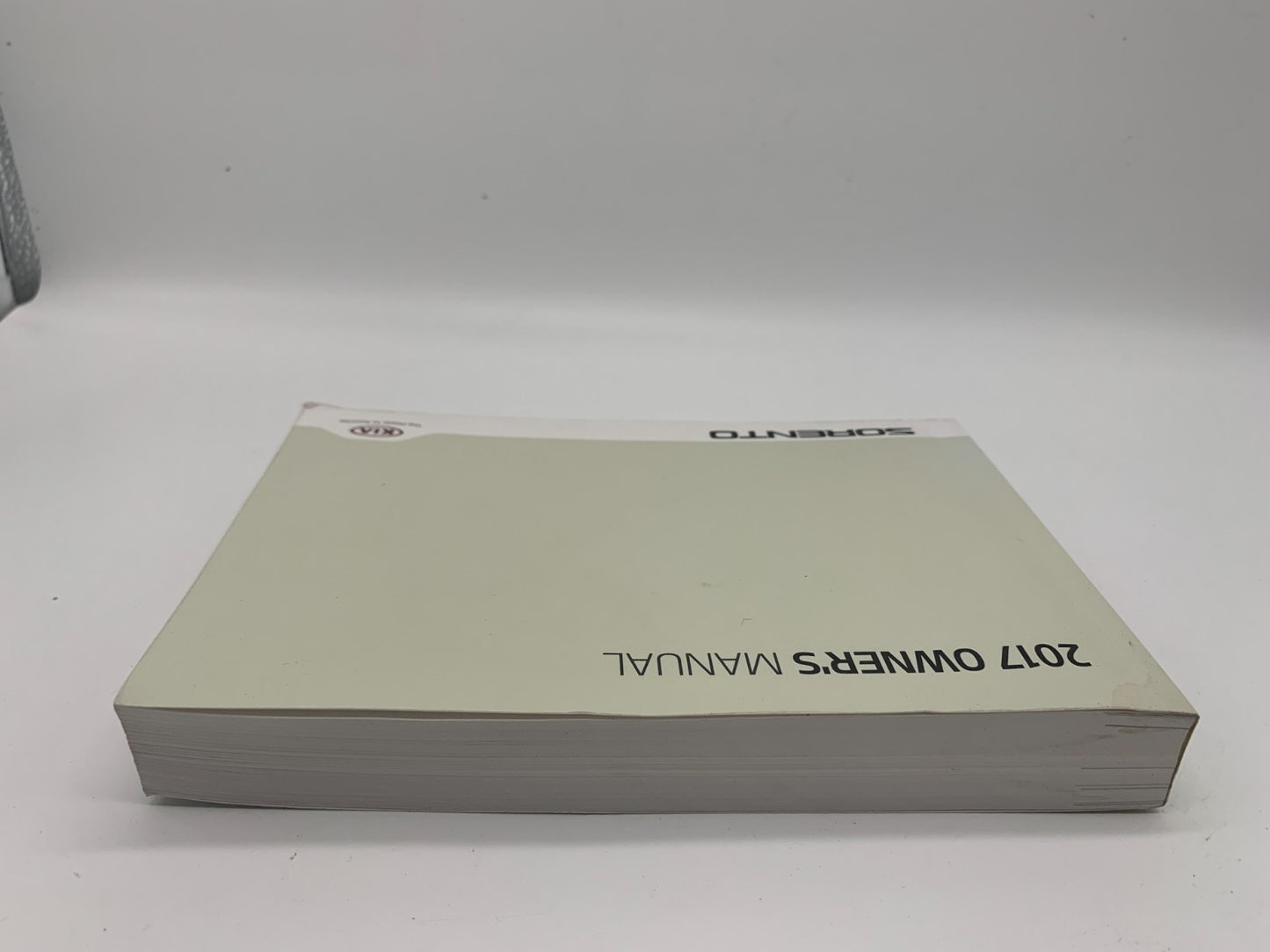 2017 Kia Sorento Owners Manual Set with Case OEM R01B05026