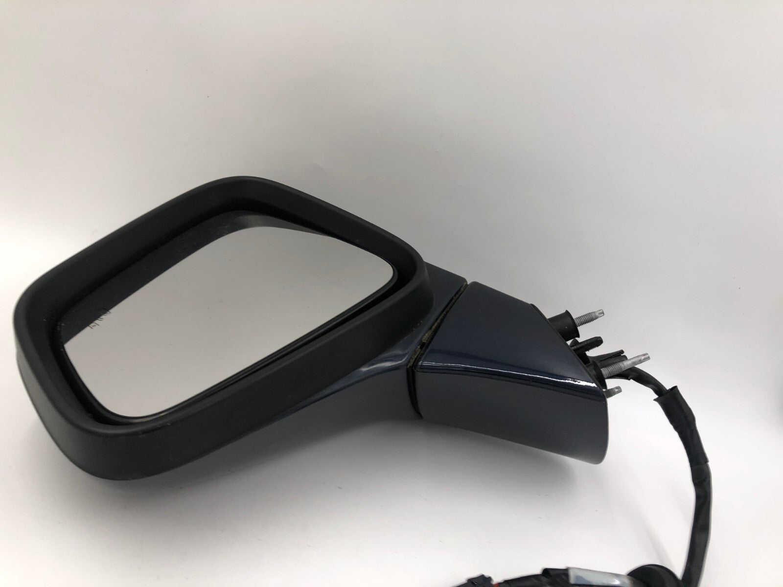 2017-2020 Chevrolet Trax Driver Side View Power Door Mirror Blue Blind Spot Aler