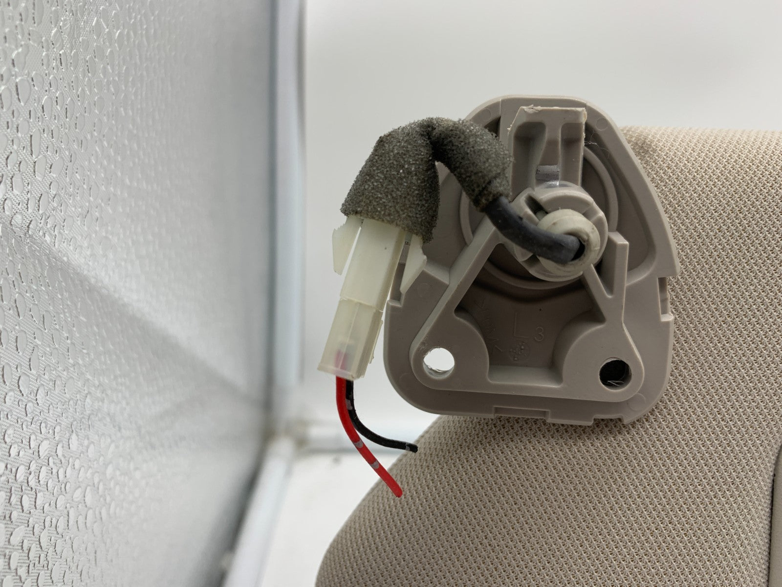 2013-2018 Nissan Pathfinder Driver Sun Visor Illumination Gray OEM C01B51013