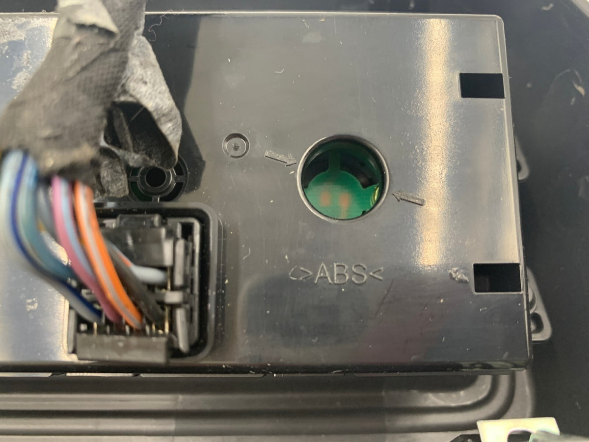 2012-2020 Dodge Caravan Climate Control Rear Roof AC Heater OEM B04B09005