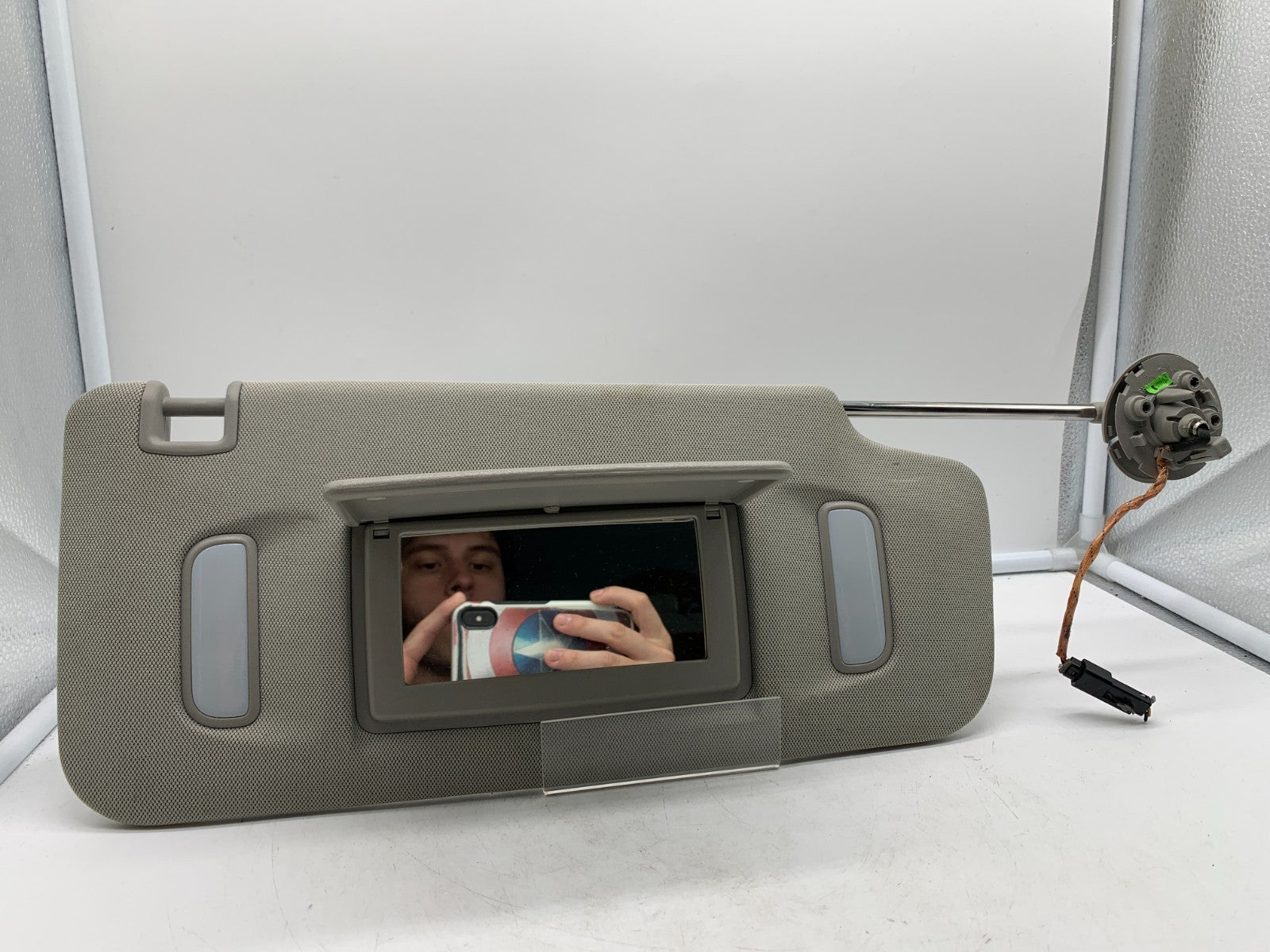 2013-2018 Buick Encore Passenger Sun Visor Gray Illuminated OEM A02B51004
