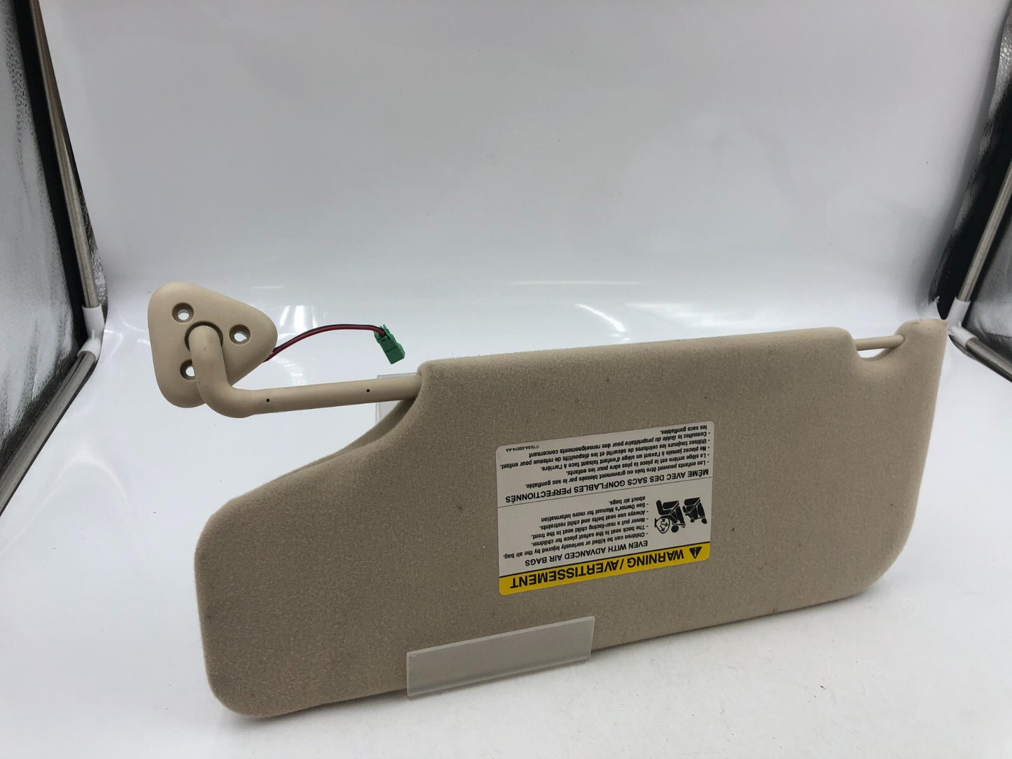 2008-2009 Ford Taurus Passenger Sun Visor Sunvisor Tan Illuminated OEM E01B18033