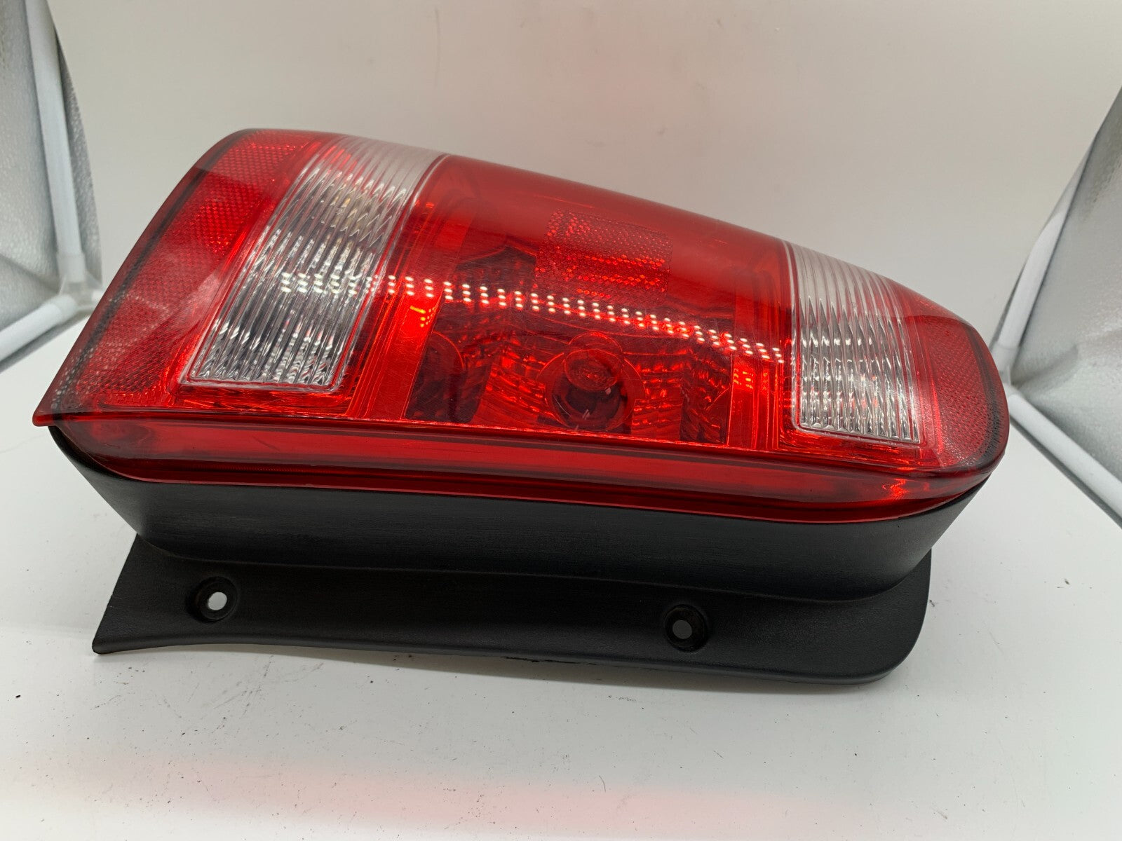 2008-2012 Ford Escape Driver Side Tail light Taillight OEM D03B68002