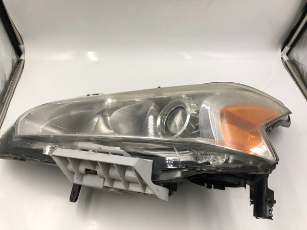 2015-2017 Toyota Camry Passenger Side Head Light Headlight OEM LTH01073