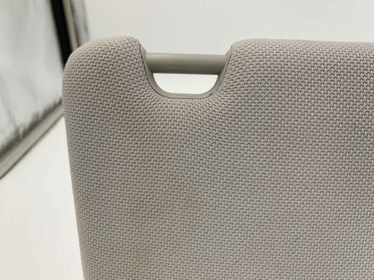 2015-2019 Hyundai Elantra Passenger Sun Visor Gray Illuminated OEM B02B19066