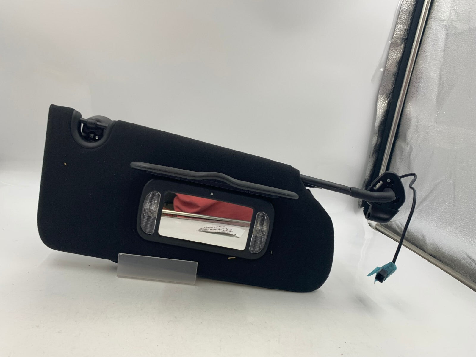 2006-2007 Cadillac DTS Passenger Sun Visor Black Illuminated OEM A01B42027