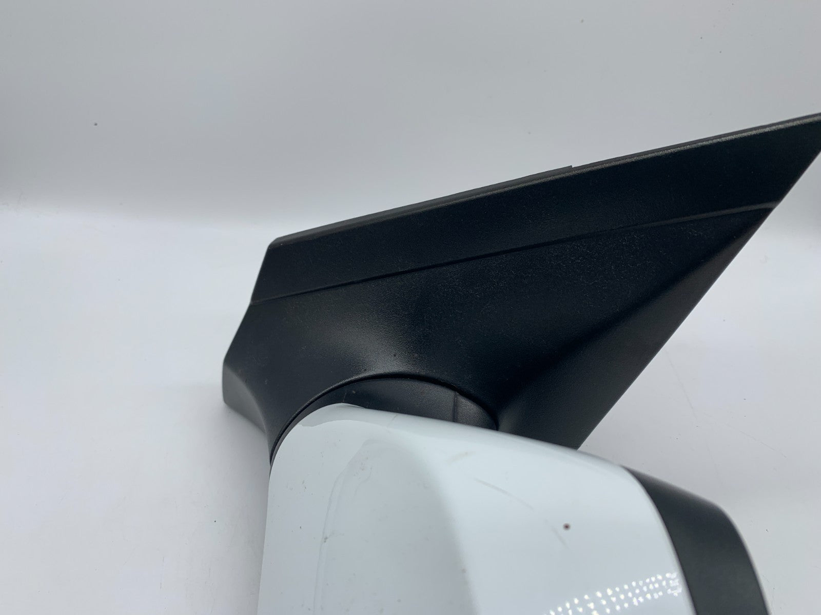 2012-2017 Hyundai Accent Driver Side View Power Door Mirror White OEM C03B69015