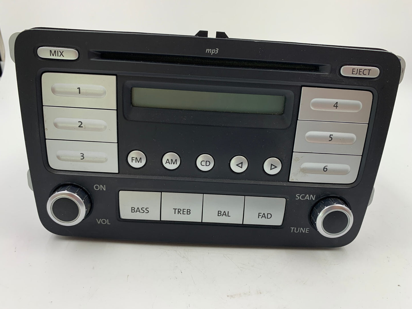 2010-2011 Volkswagen Golf AM FM Radio CD Player Receiver OEM B04B34002