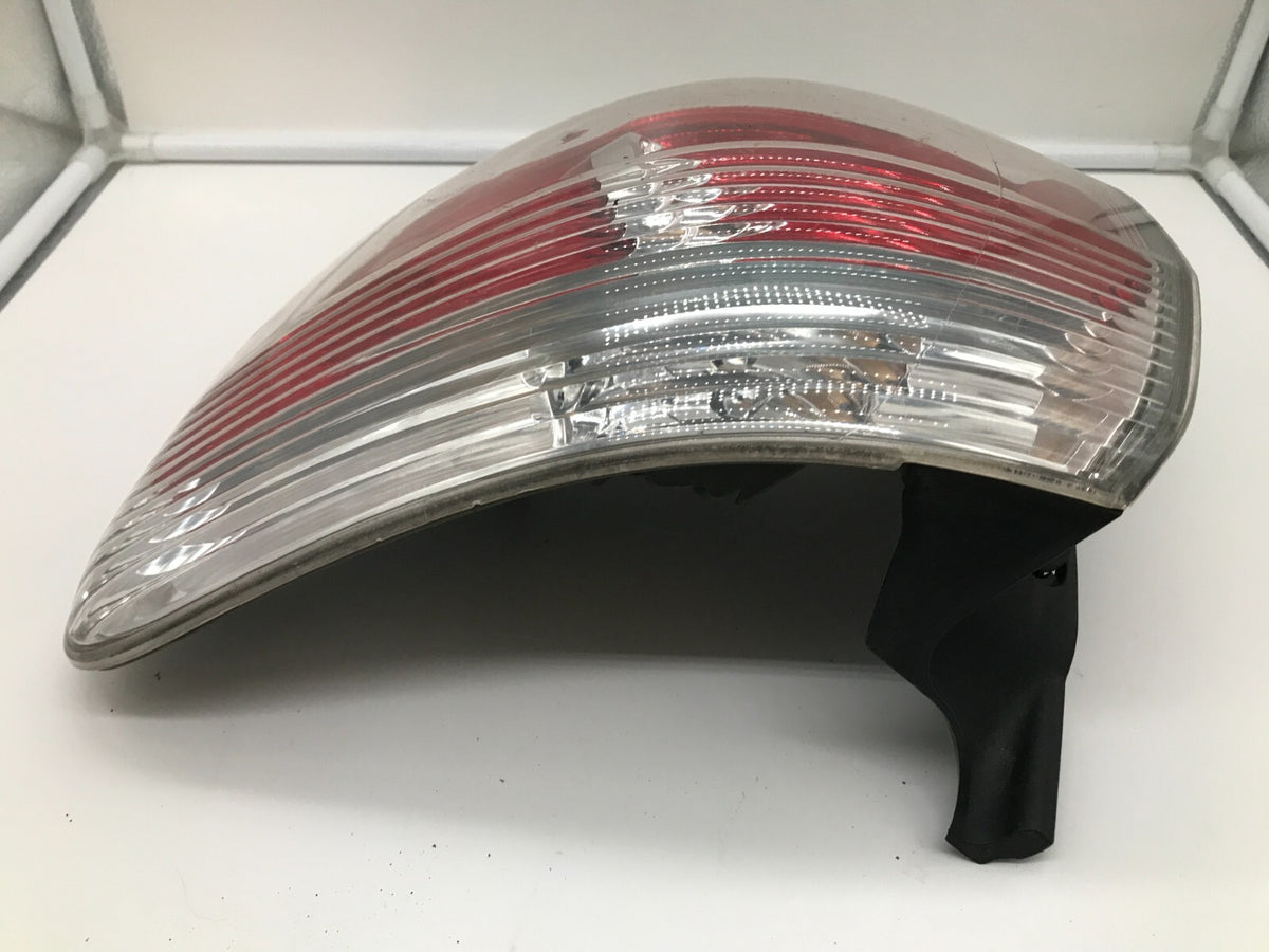 2007-2012 GMC Acadia Passenger Side Tail Light Taillight OEM C03B63002