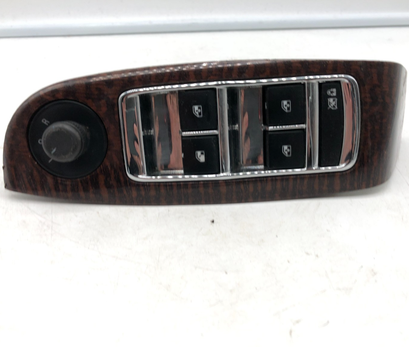 2013-2016 Chevrolet Malibu Master Power Window Switch OEM A02B42004