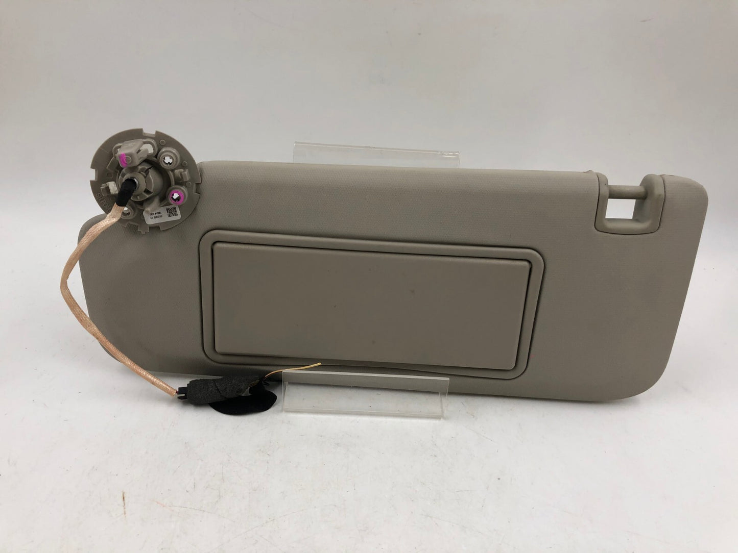 2018-2019 Buick Regal Driver Sun Visor Gray Illuminated OEM A02B34004