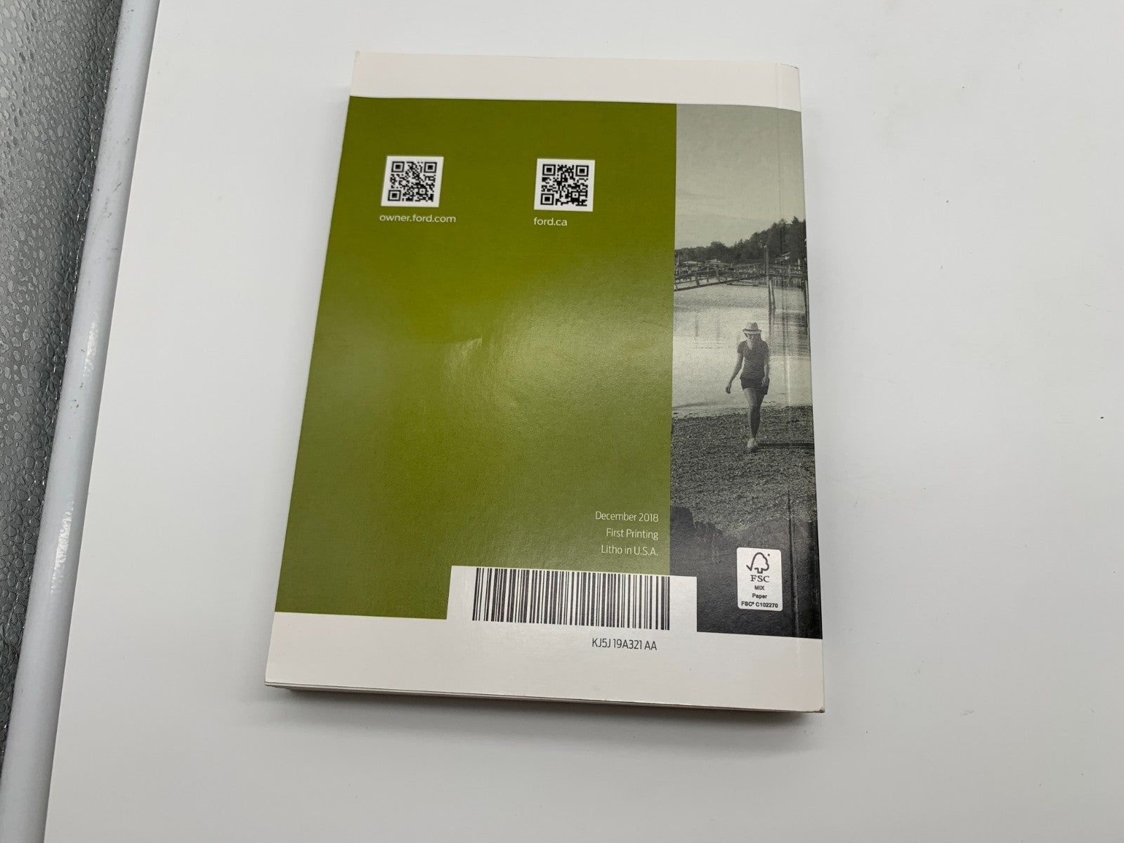 2019 Ford Escape Owners Manual Set with Case OEM B04B13006