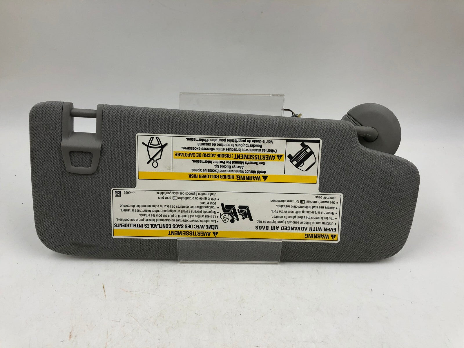 2018-2019 Chevrolet Equinox Driver Sun Visor Illumination Gray OEM D04B09039