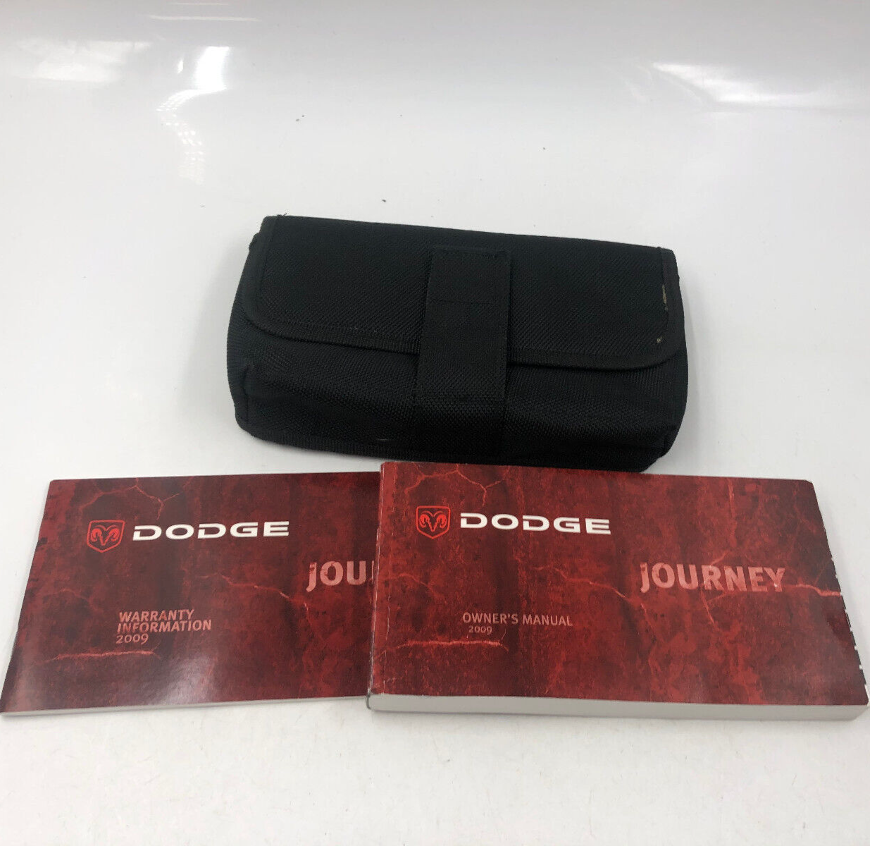 2009 Dodge Journey Owners Manual Set with Case OEM C02B38010