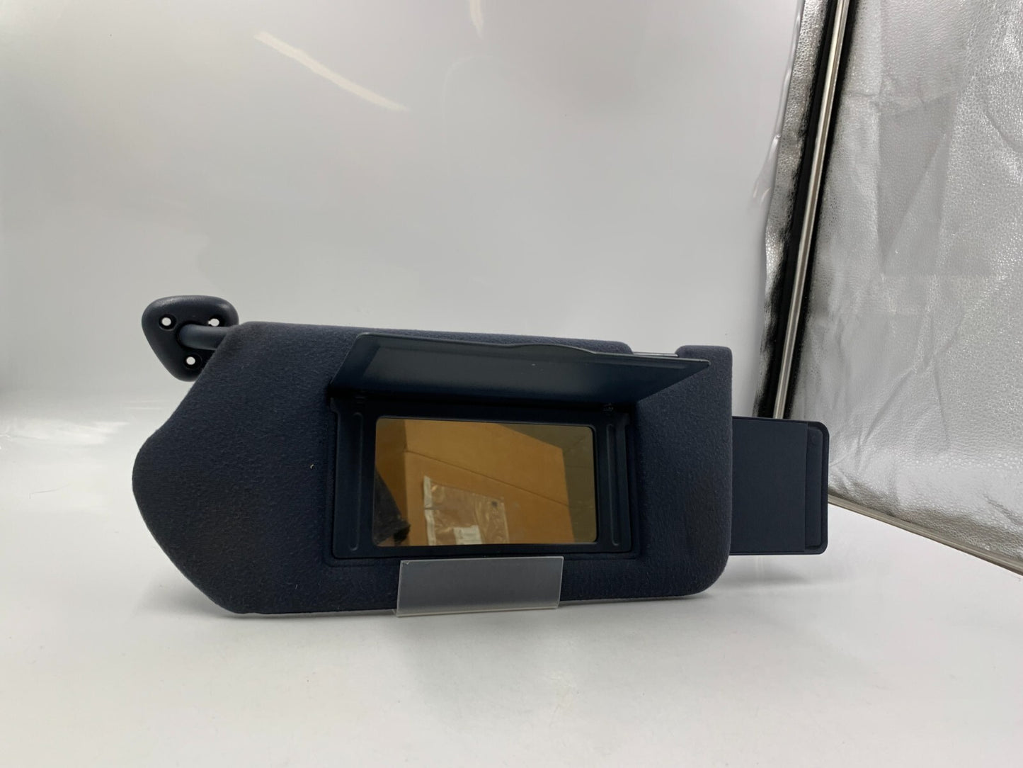 2000-2005 Chevrolet Impala Driver Sun Visor Blue Illumination OEM A02B35093