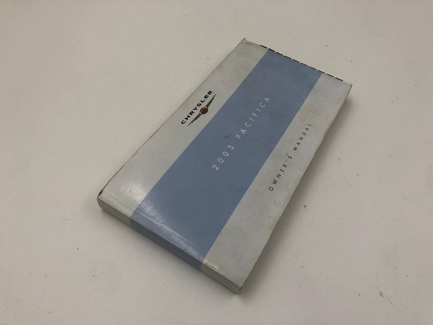 2005 Chrysler Pacifica Owners Manual with Case OEM C01B32028