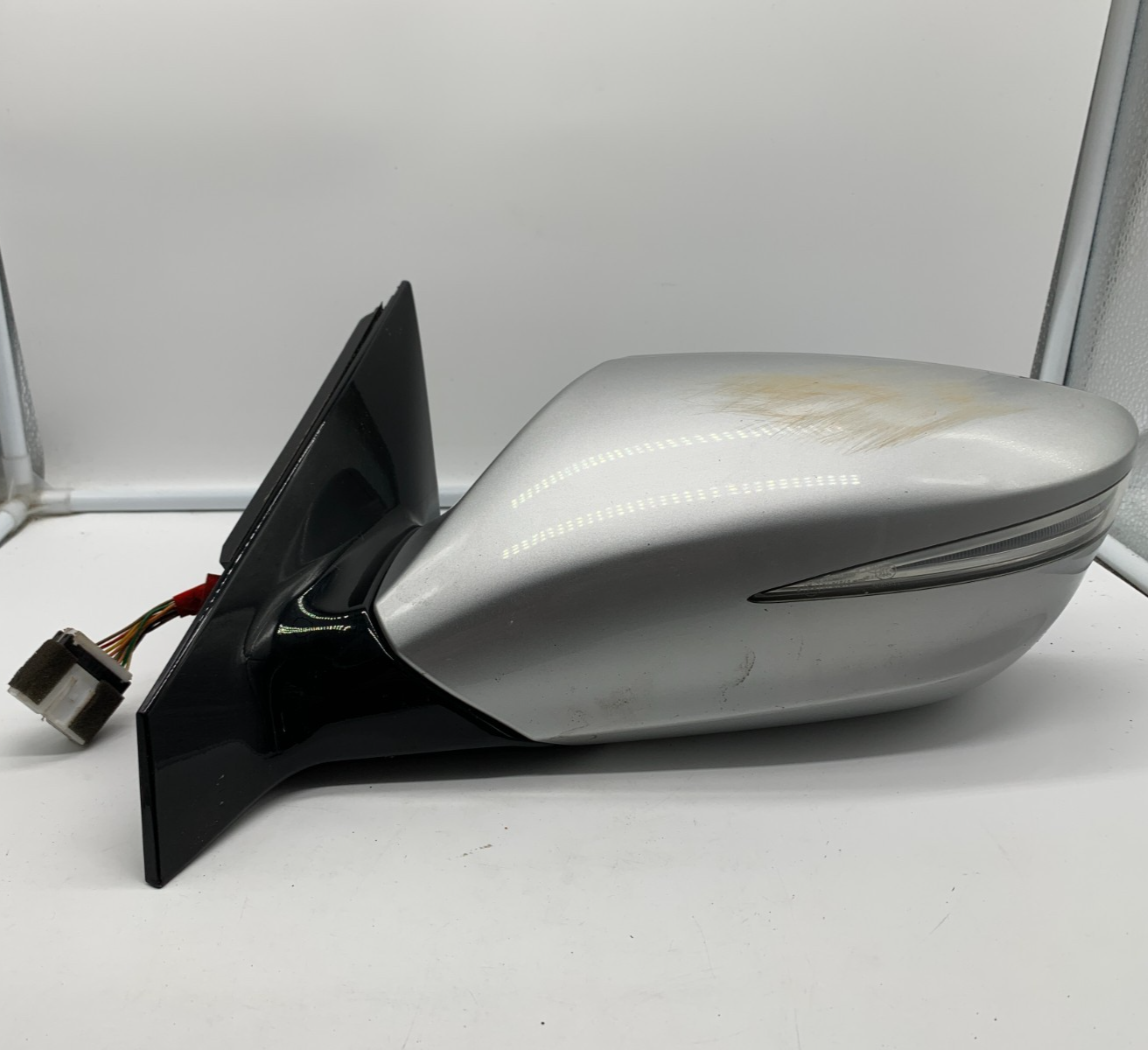 2012-2013 Hyundai Azera Driver Side View Power Door Mirror Silver OEM B04B23026