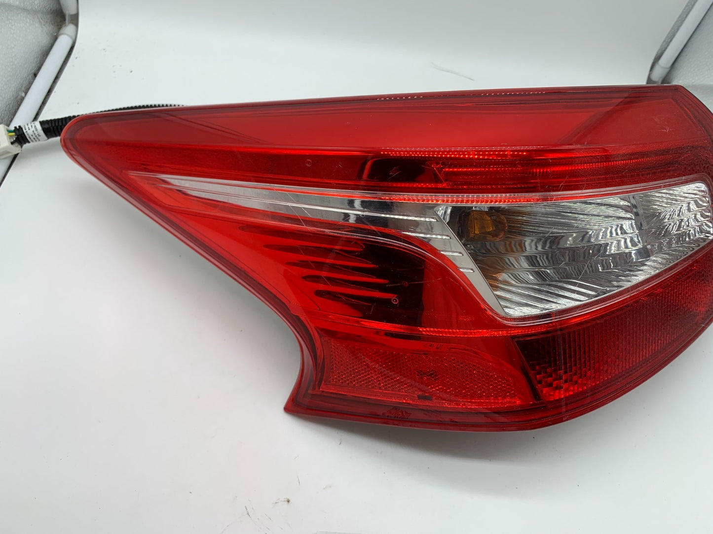 2016-2019 Nissan Sentra Driver Tail Light Taillight Quarter Panel OEM D02B70012