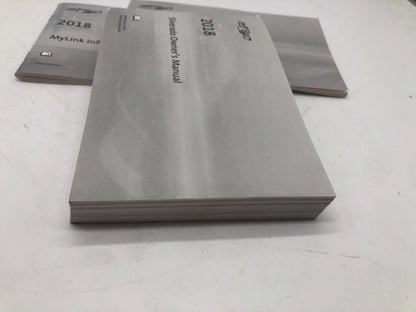 2018 Chevrolet Silverado Owners Manual Set OEM D03B61007