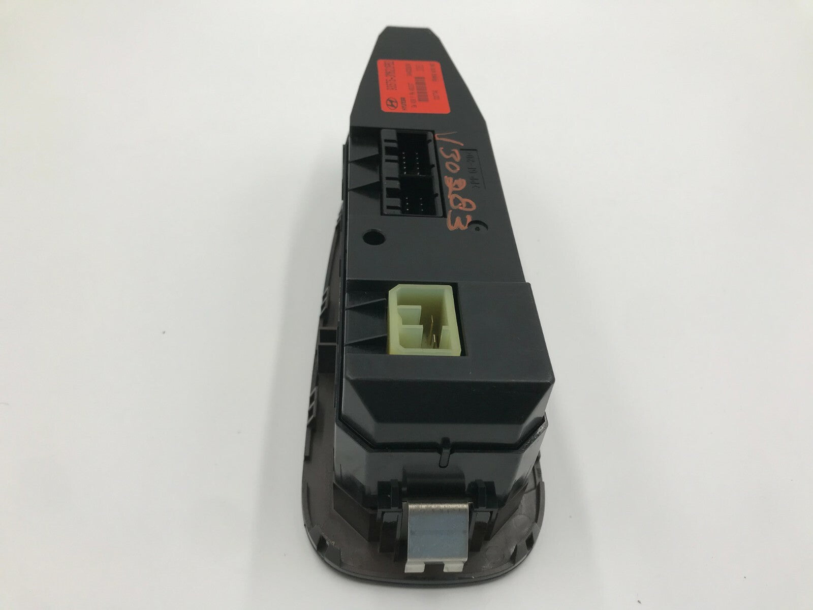 2011-2014 Hyundai Genesis Master Power Window Switch OEM B05014