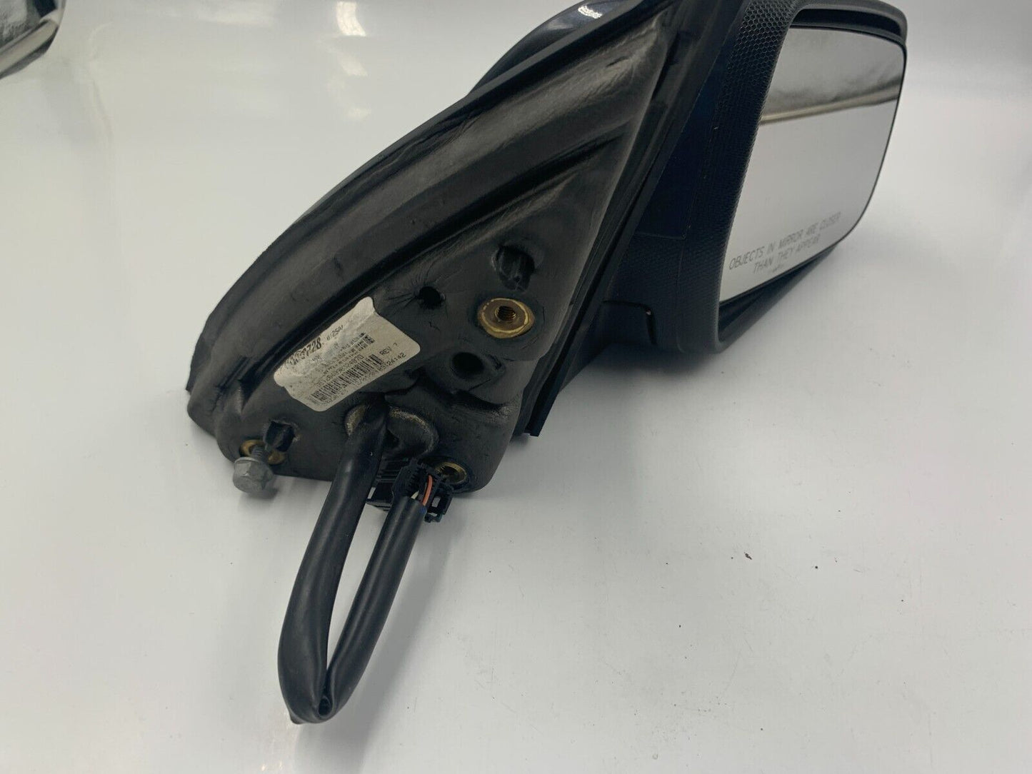 2010-2011 Chevrolet Equinox Passenger View Power Door Mirror Gray OEM D03B57002