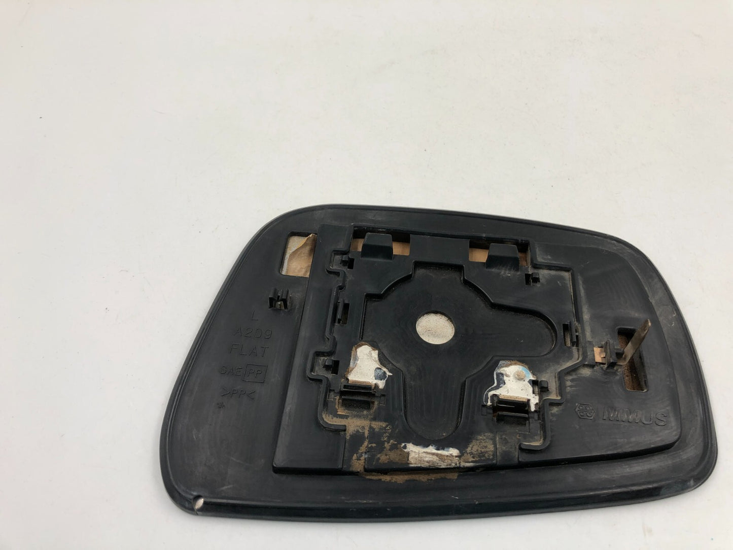 2005-2019 Nissan Pathfinder Driver Side Power Door Mirror Glass Only D04B31089