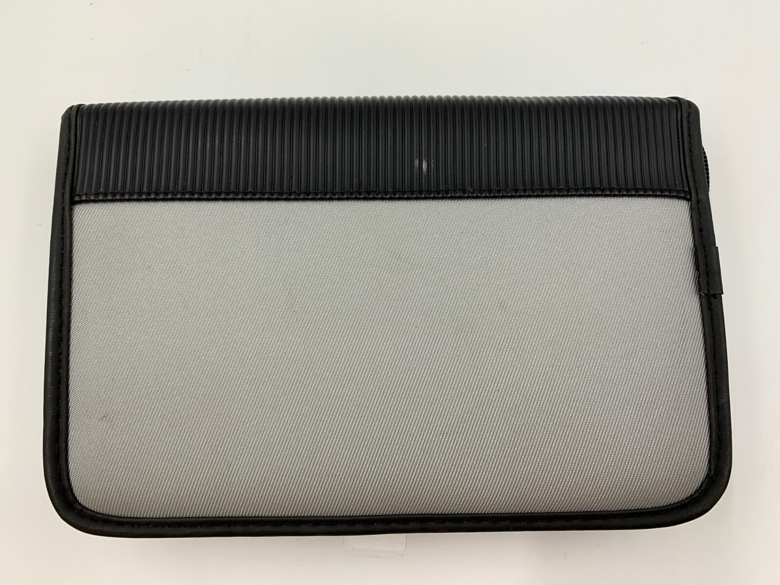 2005 Nissan Altima Owners Manual Set with Case OEM B04B33040