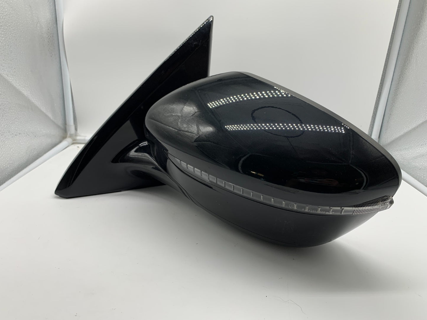 2018-2020 Nissan Pathfinder Driver Side Power Door Mirror Black OEM C01B35002