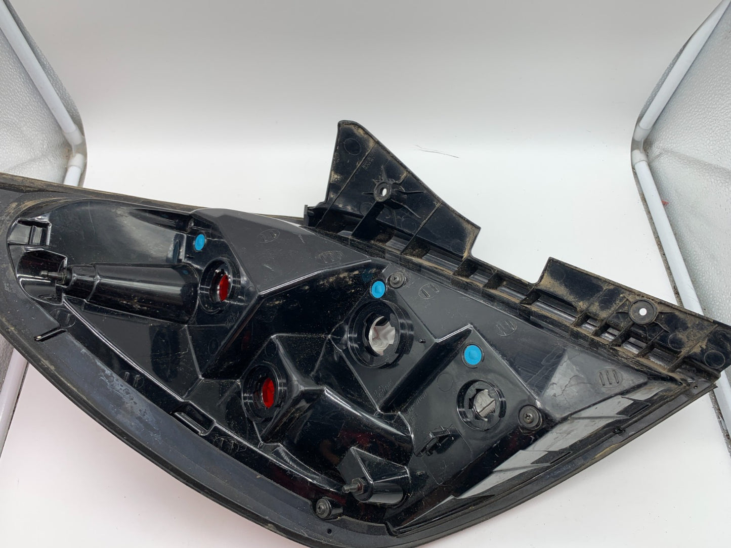 2013-2015 Chevrolet Captiva Sport Passenger Side Tail Light OEM C02B16004
