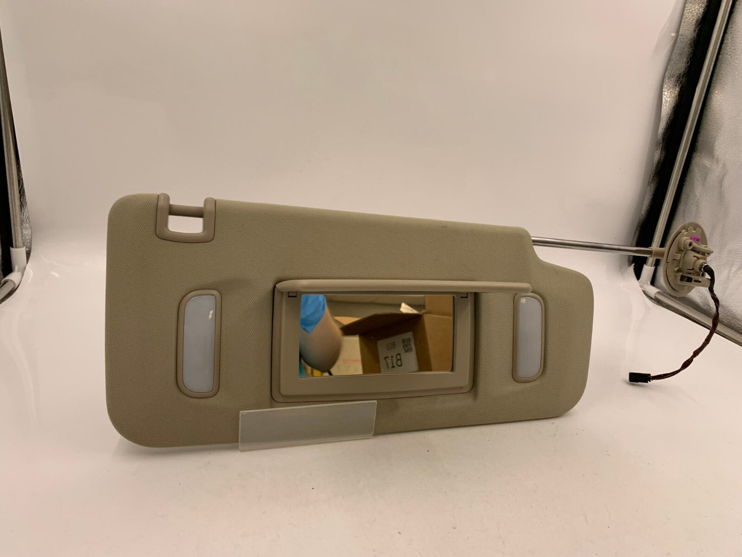 2013-2017 Cadillac XTS Passenger Sun Visor Tan Illuminated OEM E01B36001