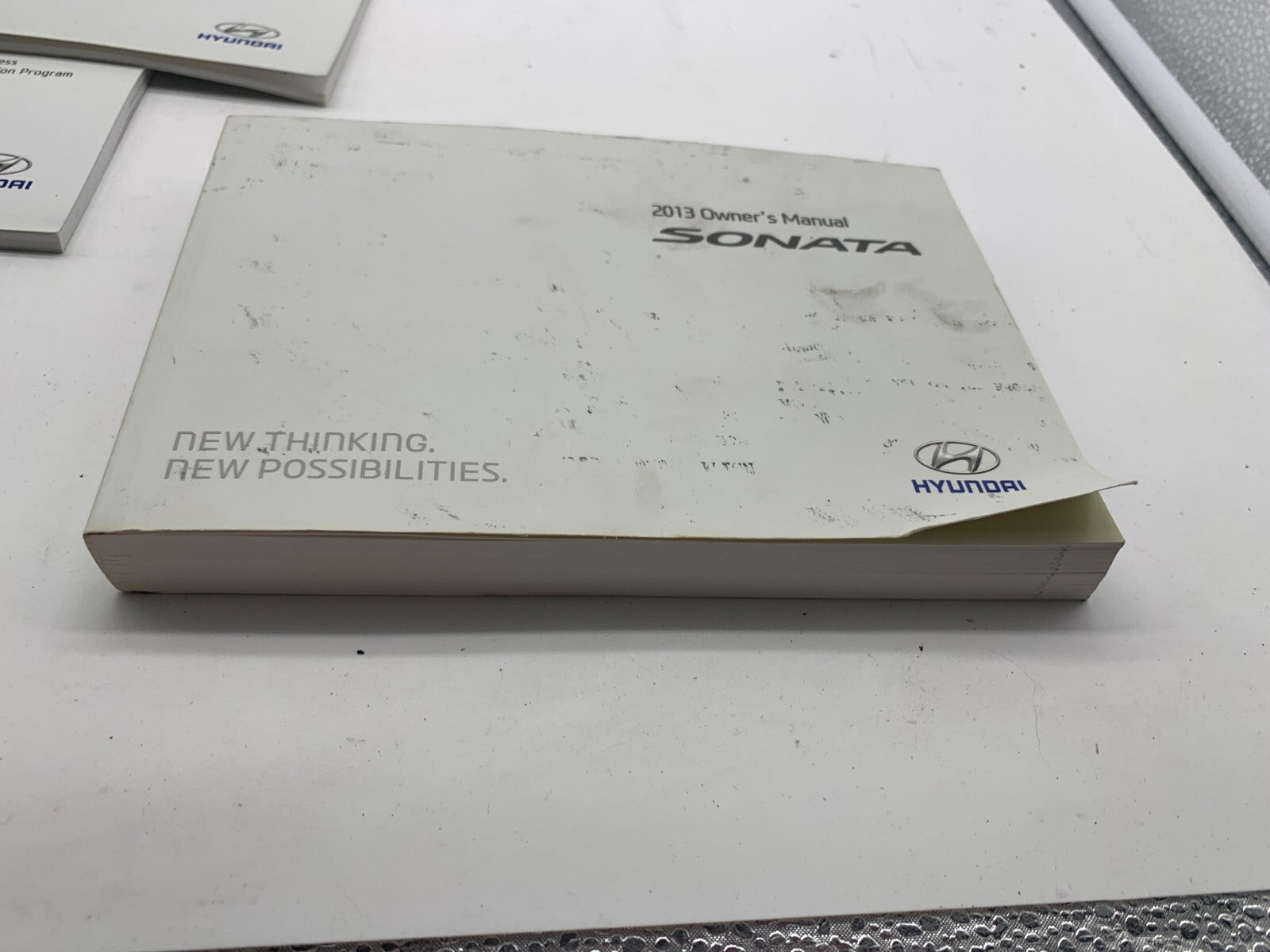 2013 Hyundai Sonata Owners Manual Set with Case OEM R01B23010