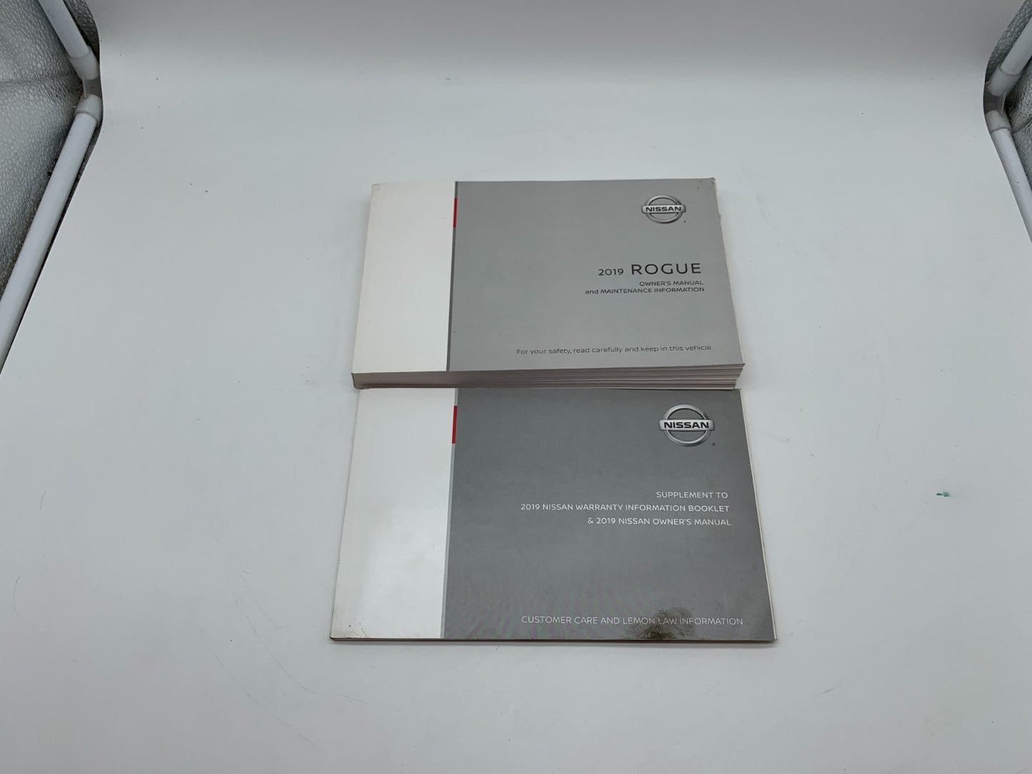 2019 Nissan Rogue Owners Manual Set OEM C03B08007