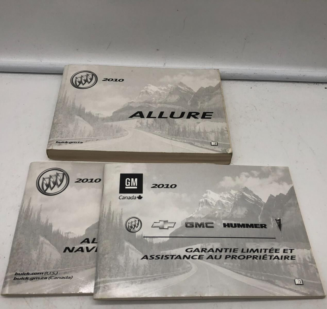 2010 Buick Allure Owners Manual Set OEM D02B62010