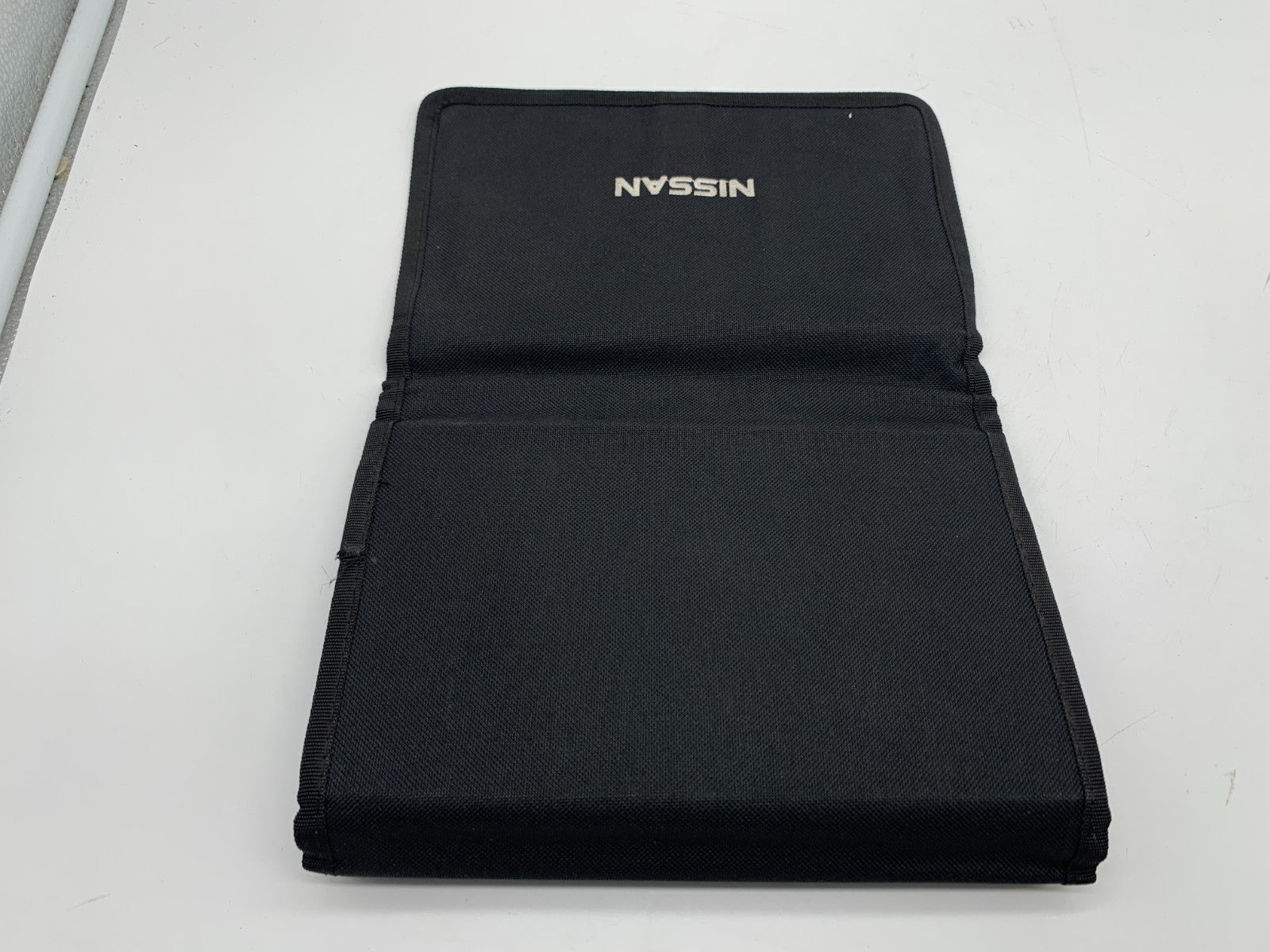 2016 Nissan Titan Owners Manual Set with Case OEM A02B55015