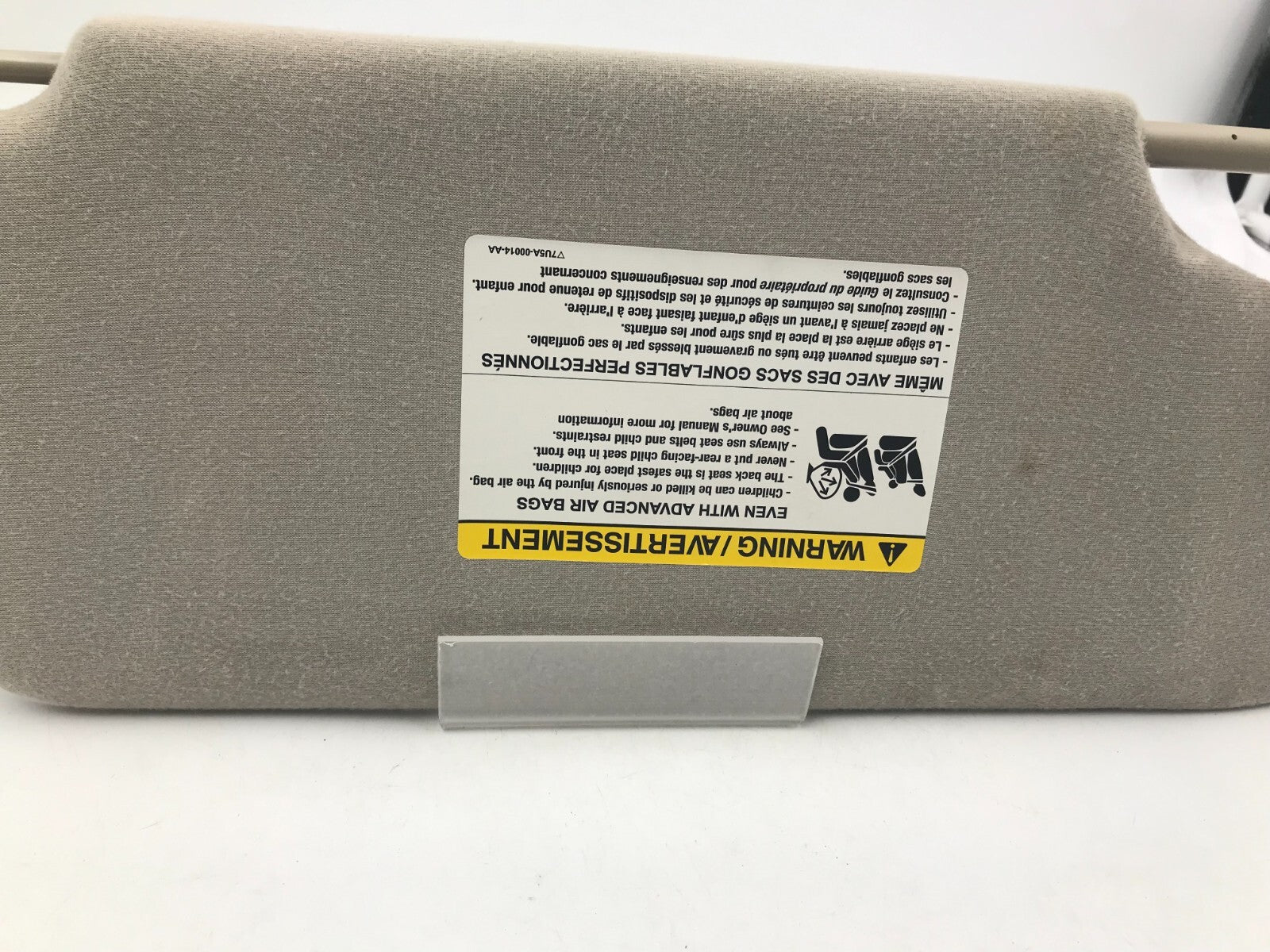 2008-2009 Mercury Sable Driver Sun Visor Sunvisor Gray Illuminated OEM D02B29042