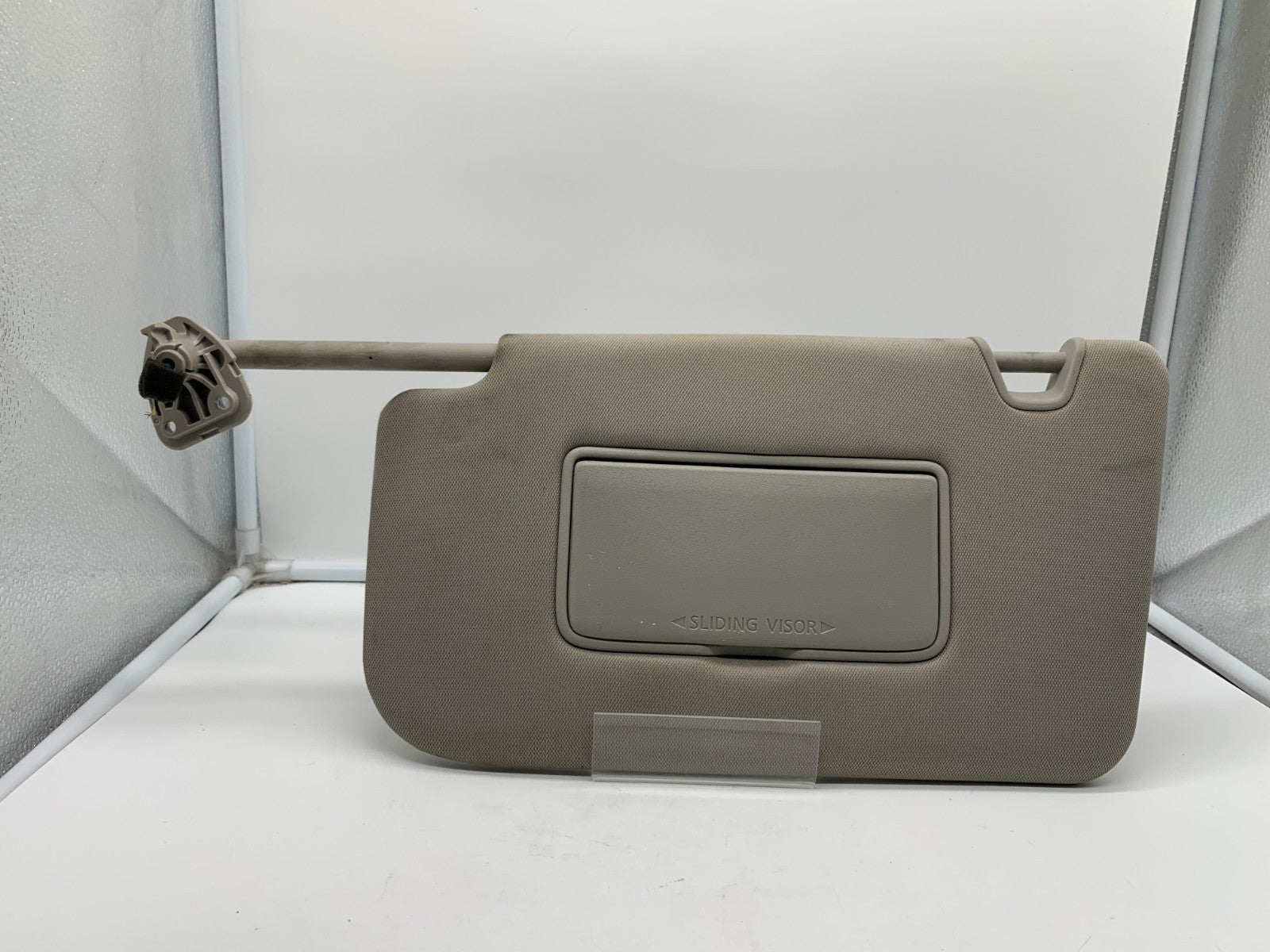 2018-2020 Nissan Rogue Driver Sun Visor Gray Illuminated OEM C03B59008
