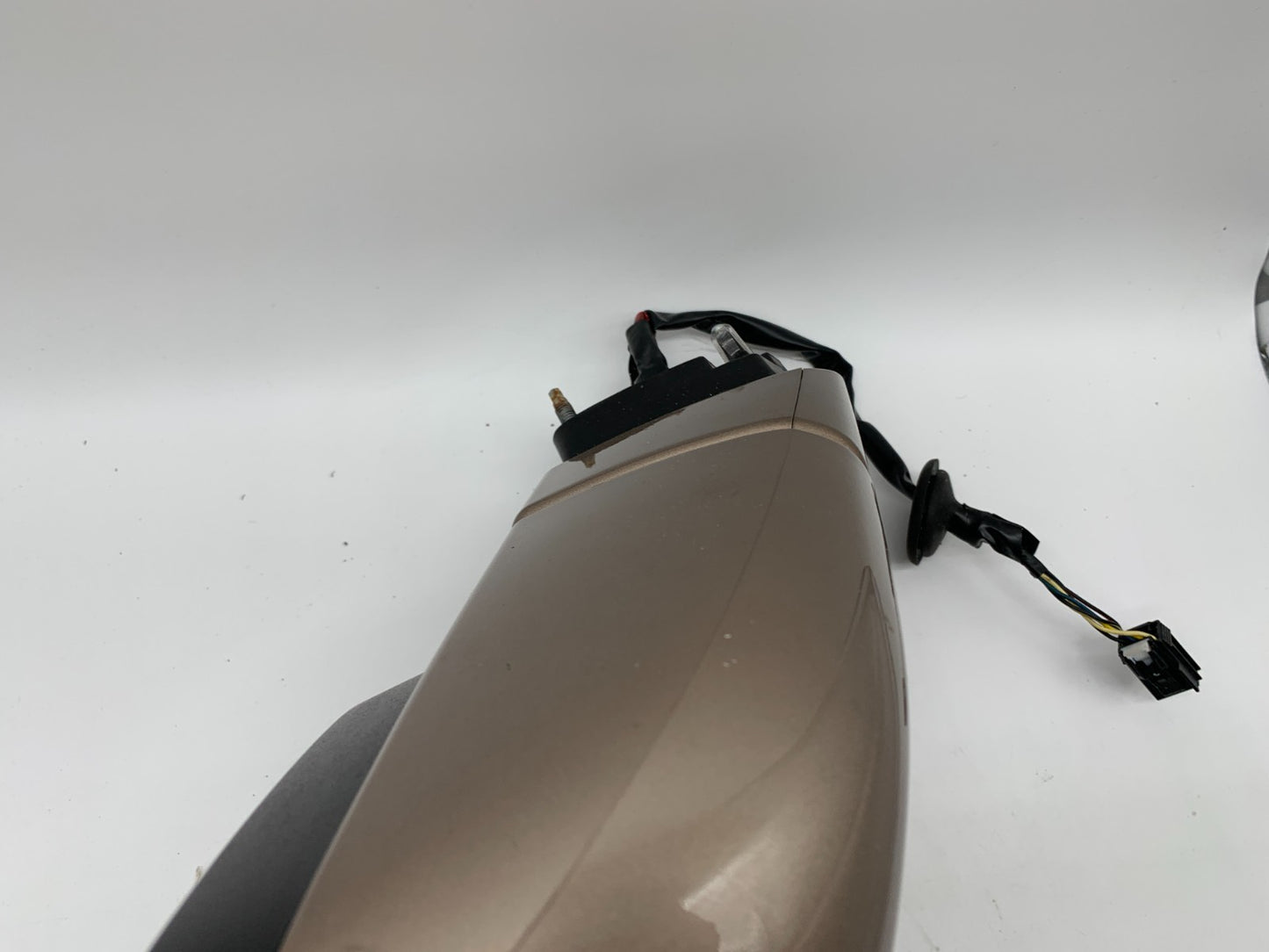 2017-2020 Buick Encore Passenger Side Power Door Mirror Tan OEM B03B04013
