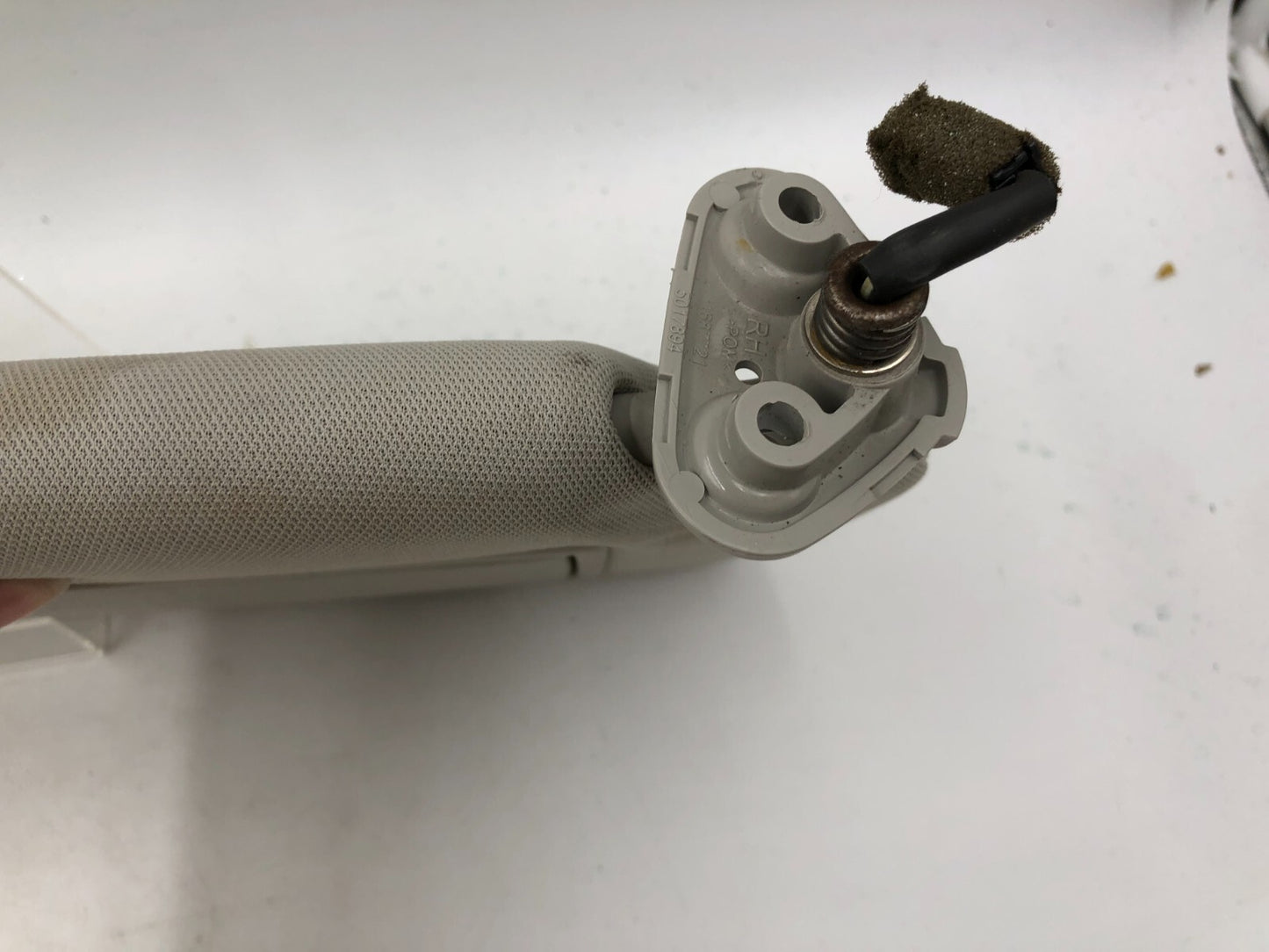 2010-2014 Subaru Legacy Passenger Sun Visor Gray Illuminated OEM B04B30009