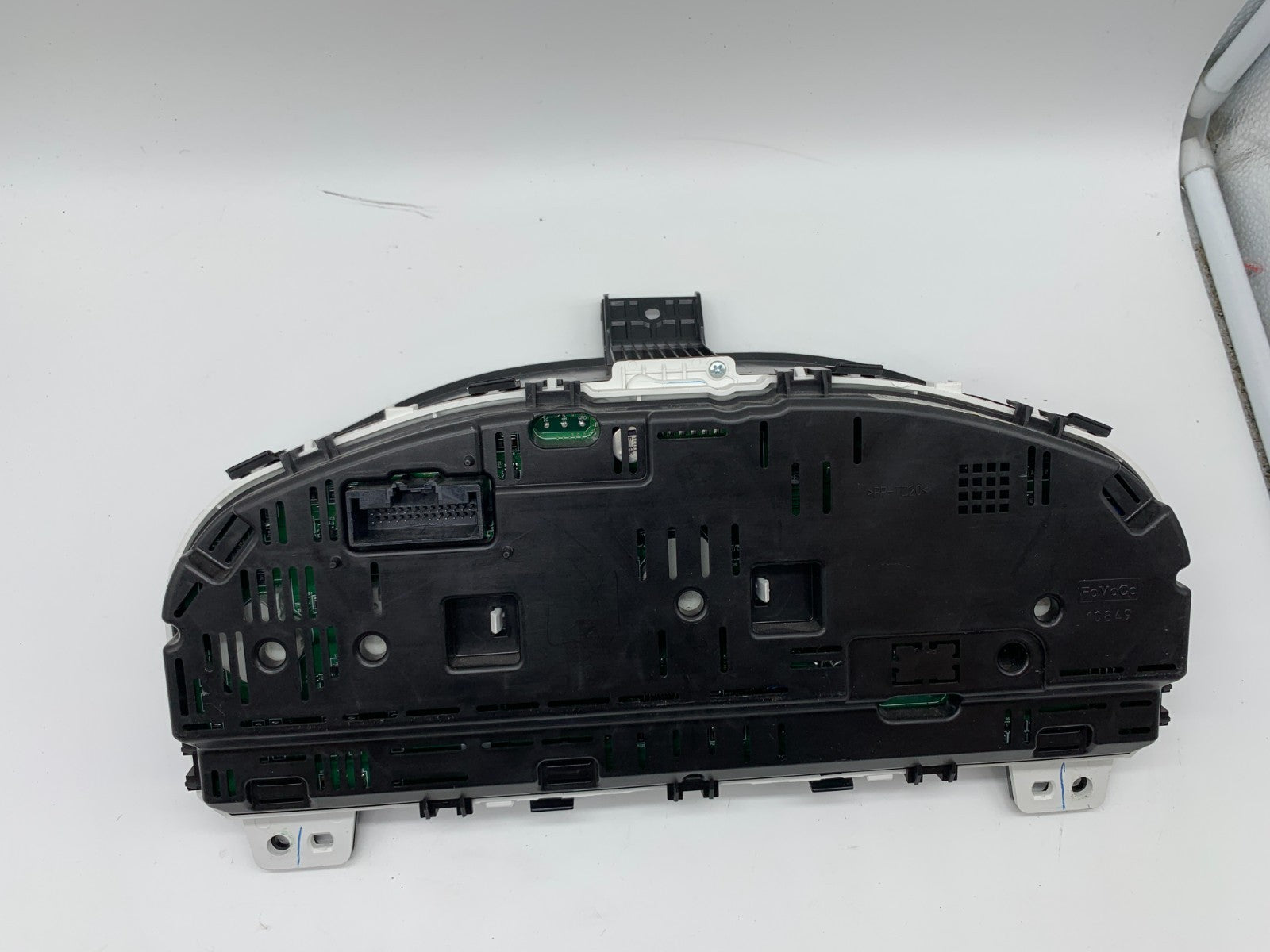 2011-2012 Ford Fusion Speedometer Instrument Cluster 52112 Miles OEM A04B04010
