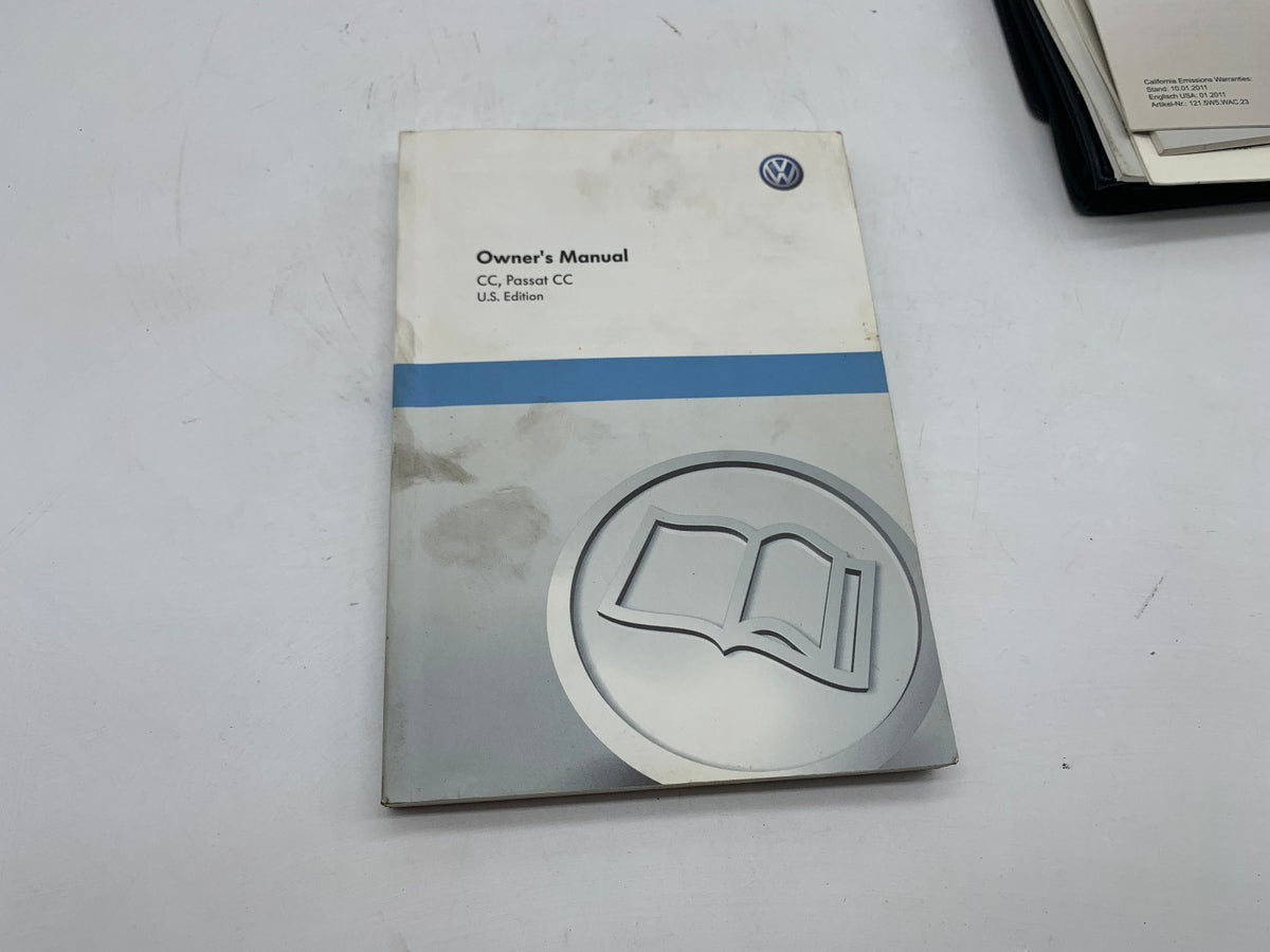 2012 Volkswagen Passat Owners Manual Set with Case OEM R01B33009