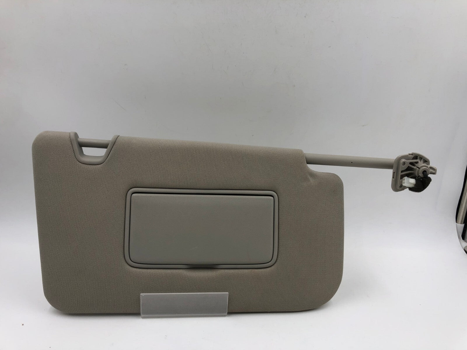 2014-2017 Nissan Rogue Passenger Sun Visor Gray Illuminated OEM C03B09085
