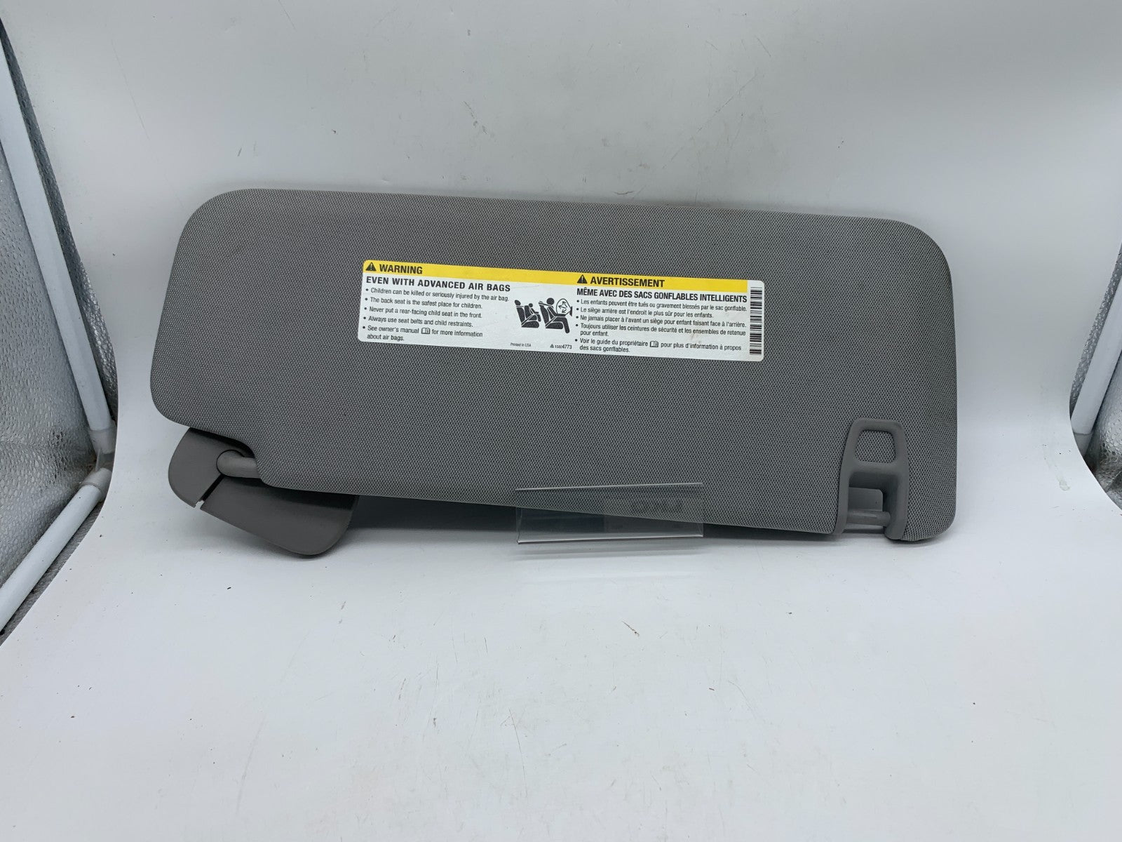 2015-2020 Chevrolet Avalanche 1500 Driver Sun Visor Gray Illuminated D03B67009